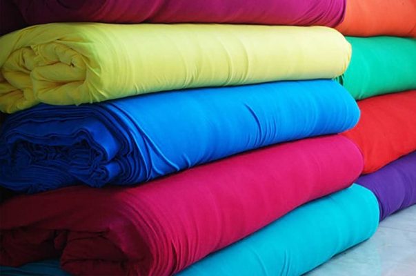 vải thun cotton đẹp giúp bảo quản áo thun dễ giặt