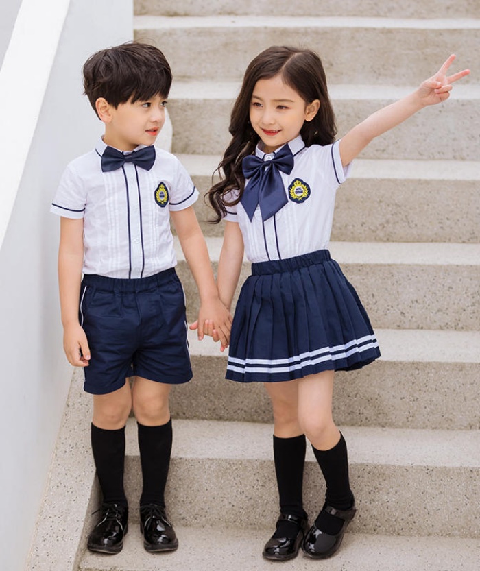 Đồng phục học sinh tiểu học thể hiện được sự chuyên nghiệp và truyền thống cho nhà trường