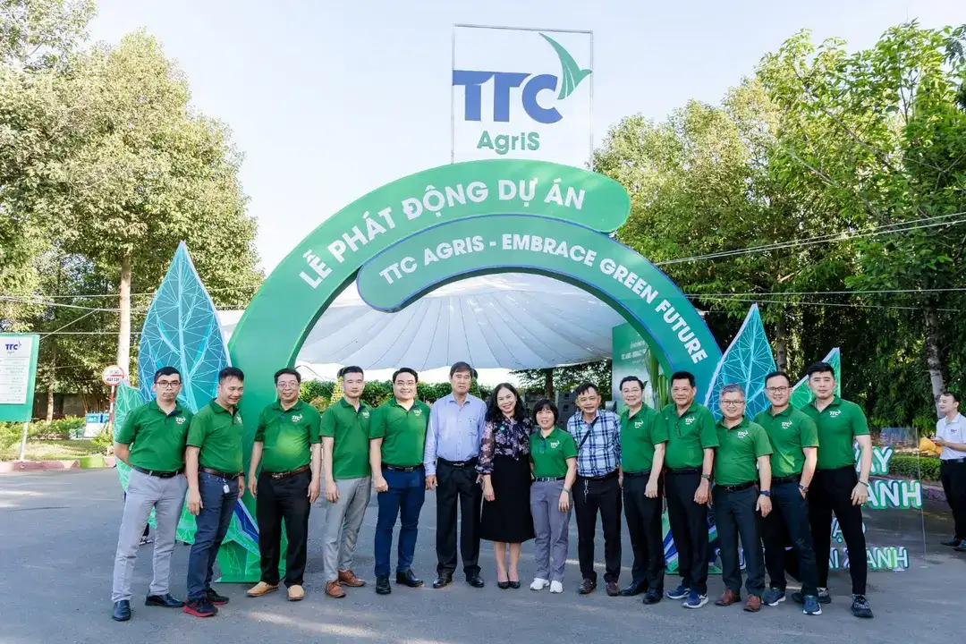 Áo thun đồng phục tập đoàn TTC